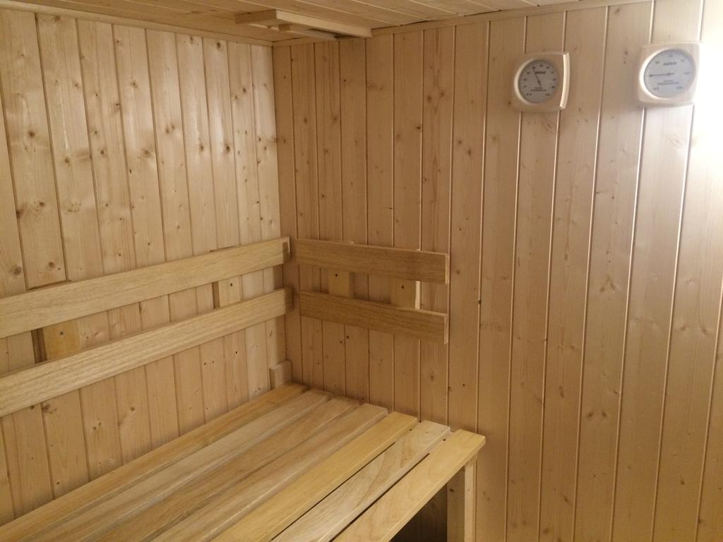 Apartmama Lipova Екстериор снимка
